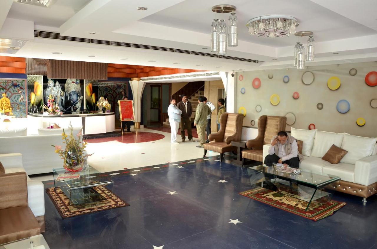 Hotel Raj Mandir Haridwār Zewnętrze zdjęcie