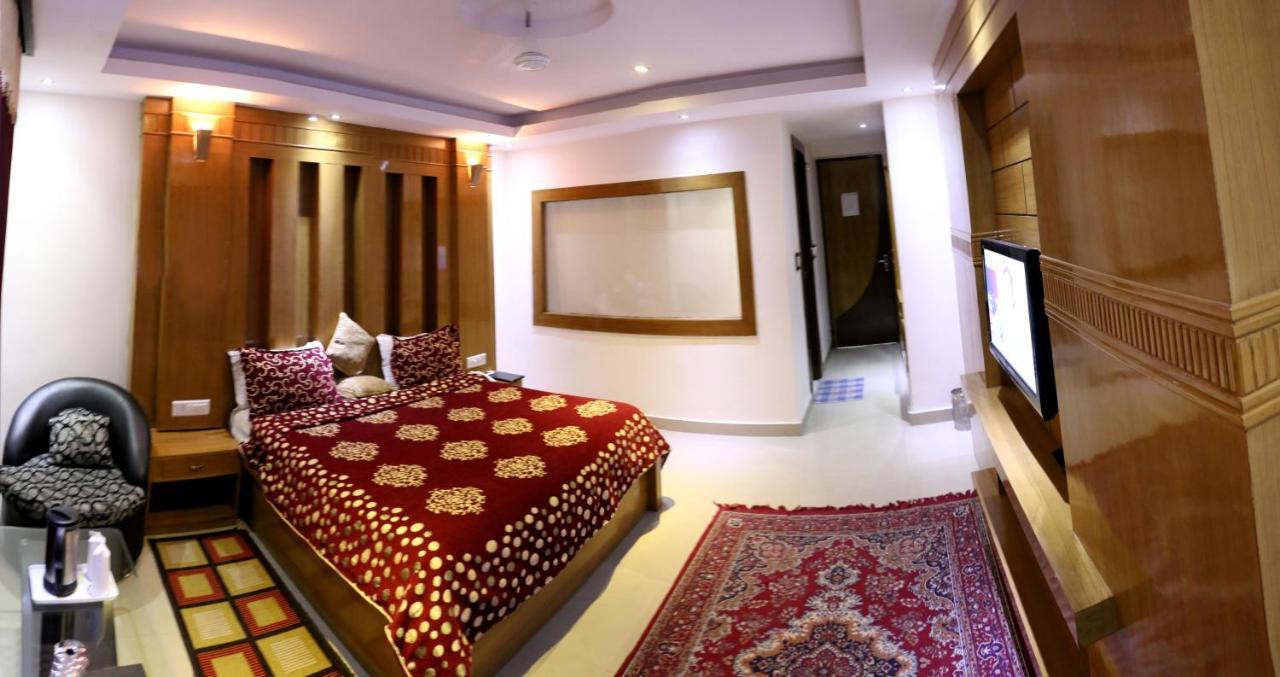 Hotel Raj Mandir Haridwār Zewnętrze zdjęcie