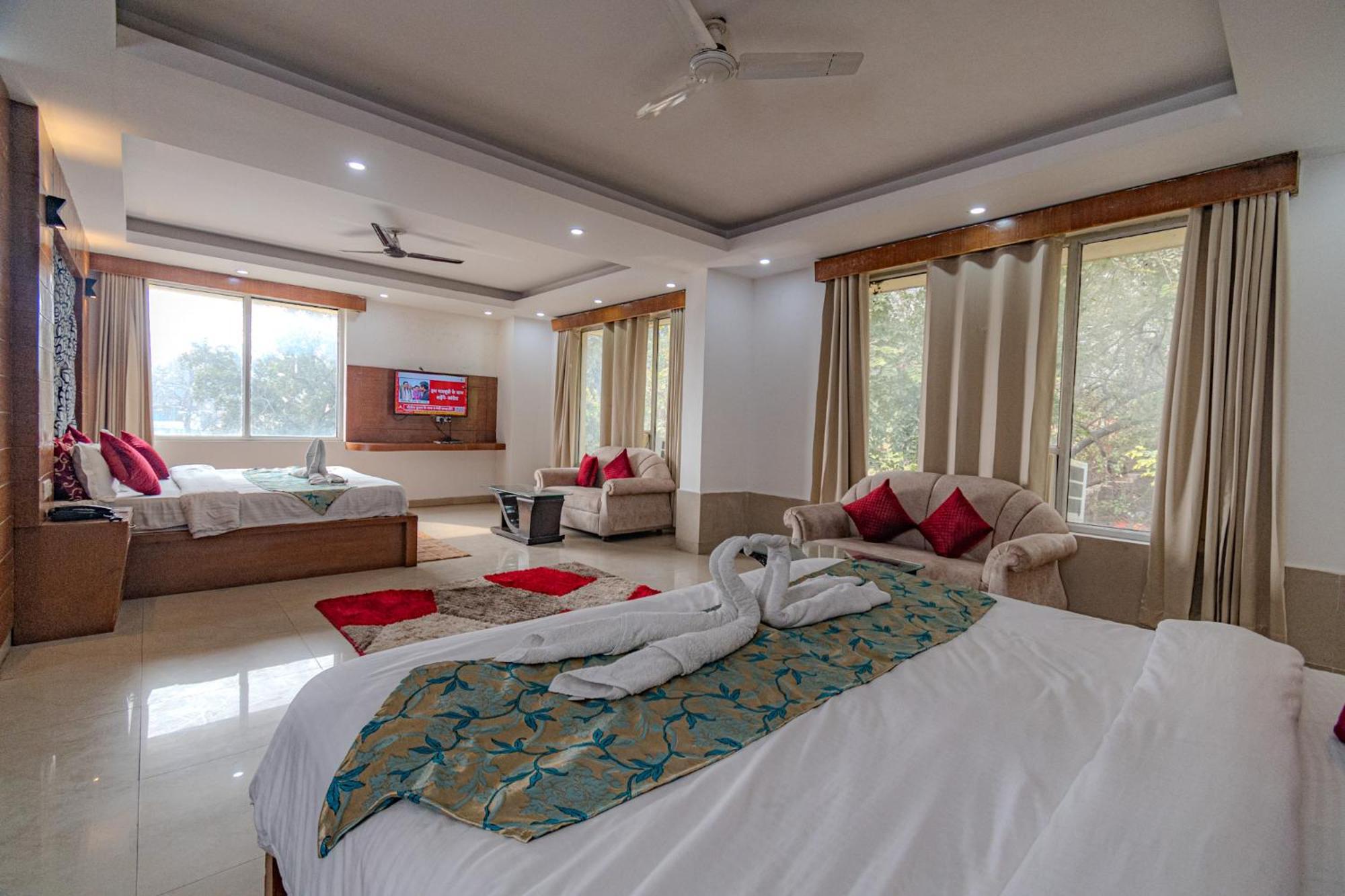 Hotel Raj Mandir Haridwār Zewnętrze zdjęcie
