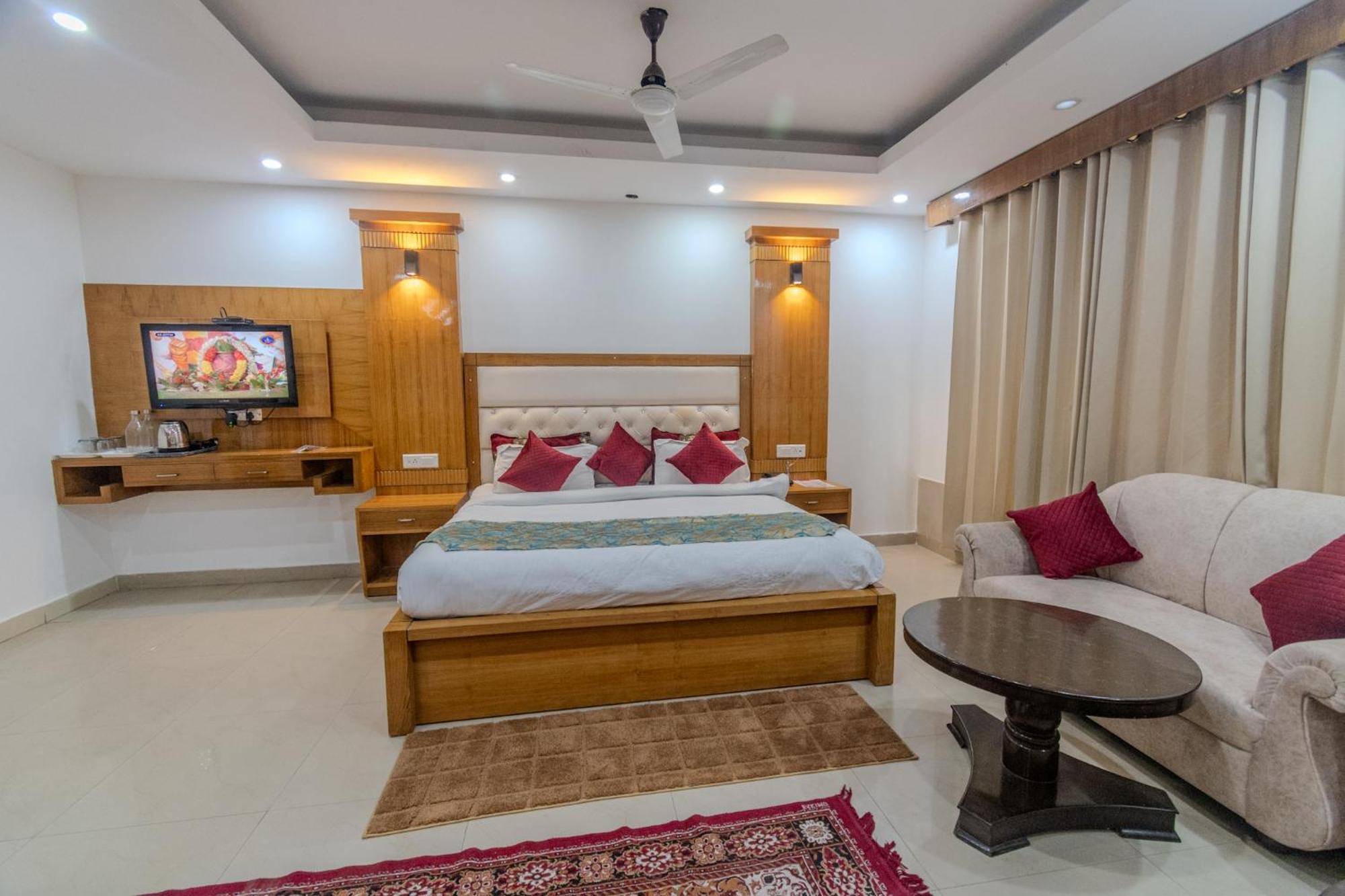 Hotel Raj Mandir Haridwār Zewnętrze zdjęcie
