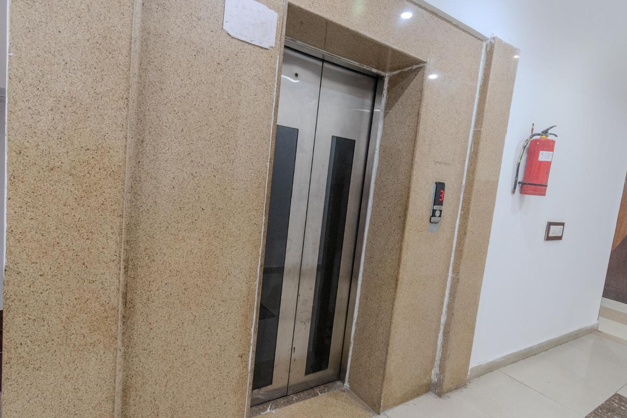 Hotel Raj Mandir Haridwār Zewnętrze zdjęcie
