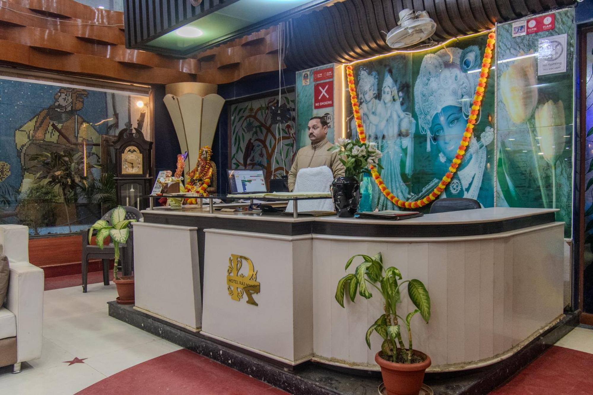 Hotel Raj Mandir Haridwār Zewnętrze zdjęcie