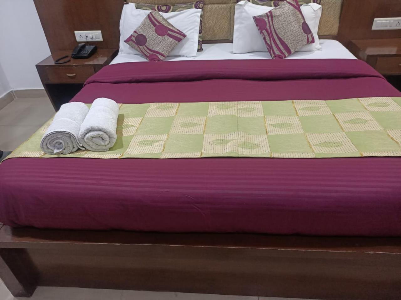 Hotel Raj Mandir Haridwār Zewnętrze zdjęcie